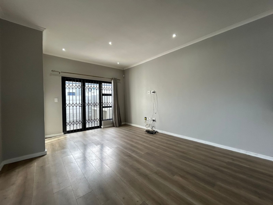 To Let 2 Bedroom Property for Rent in Table View Western Cape